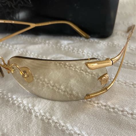 Vintage Versace N86/H Women Sunglasses Yellow. Gold medal 